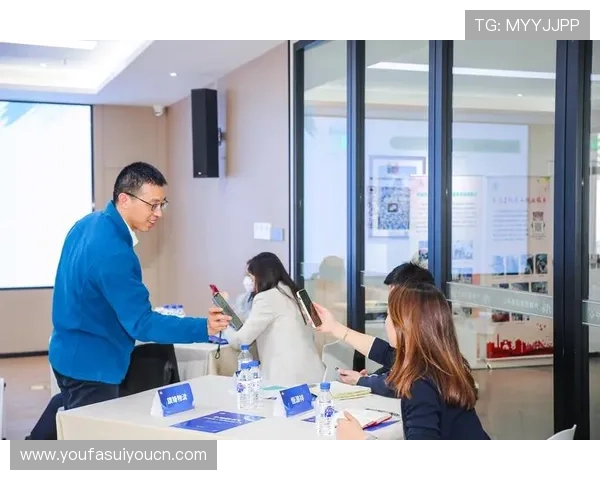 沙龍在线娱乐城：24小时在线客服全方位服务确保玩家无忧游戏体验